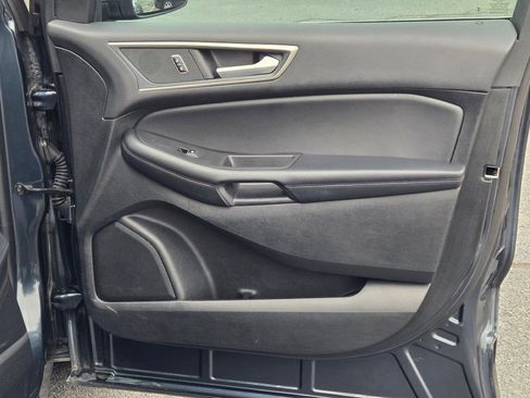 Certified 2023 Ford Edge SEL w/ Convenience Package image 4