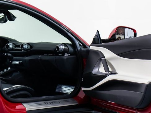 Certified 2018 Ferrari 812 Superfast image 47