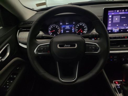 Used 2022 Jeep Compass Sport image 22