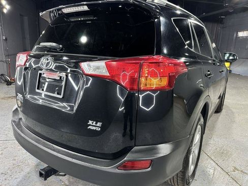 Used 2015 Toyota RAV4 XLE AWD/4WD image 5