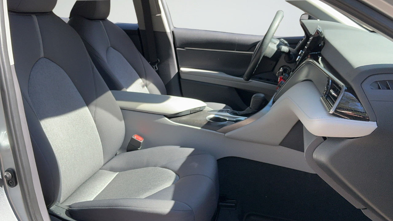 Used 2024 Toyota Camry LE FWD image 19
