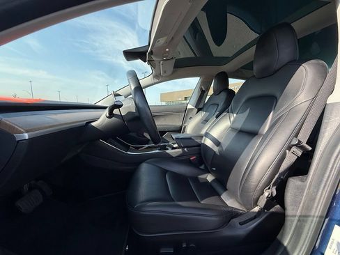 Used 2019 Tesla Model 3 RWD image 21