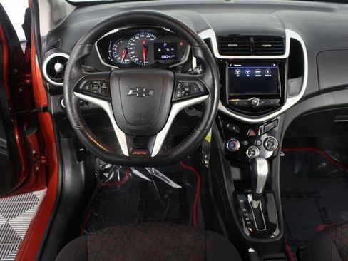 Used 2020 Chevrolet Sonic LT image 10