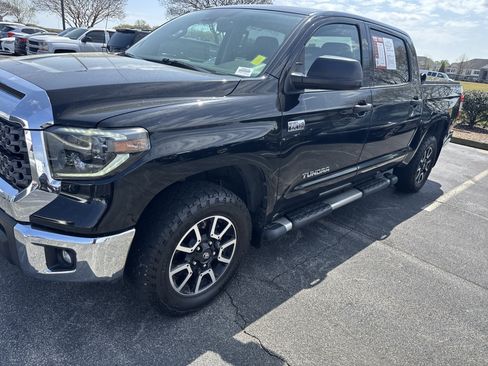 Used 2019 Toyota Tundra SR5 w/ TRD Off Road Package image 5