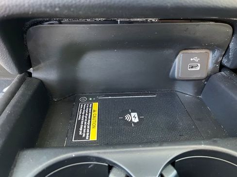 Used 2023 Honda HR-V EX-L image 23