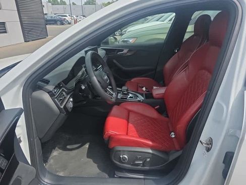Used 2023 Audi S4 Prestige w/ Prestige Package image 9