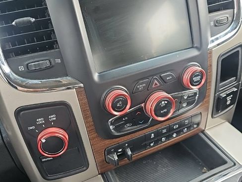 Used 2015 RAM 2500 Laramie AWD/4WD image 11