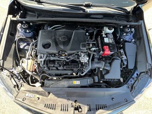Used 2021 Toyota Camry LE FWD image 30