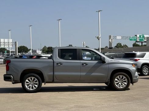 Used 2023 Chevrolet Silverado 1500 Custom RWD image 3