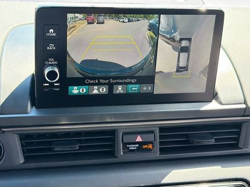 Used 2024 Honda Pilot TrailSport image 16