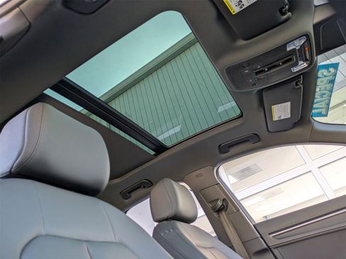 Used 2022 Audi Q3 2.0T Premium w/ Convenience Package image 22