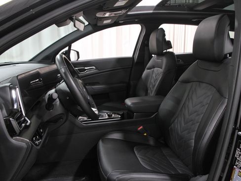 Used 2023 Kia Sportage X-Line w/ X-Line Premium Package image 5