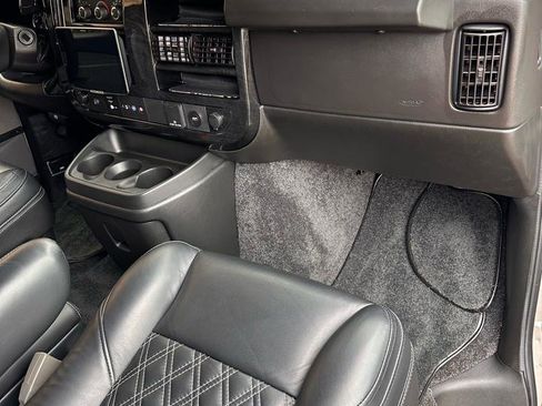 Used 2023 GMC Savana 2500 image 55
