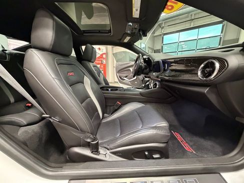 Used 2018 Chevrolet Camaro SS image 48