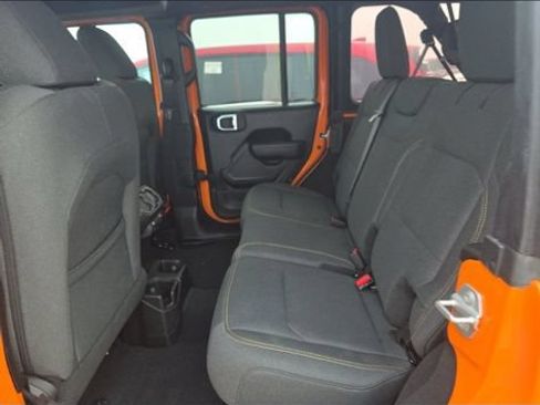 Used 2025 Jeep Wrangler Unlimited Sport AWD/4WD image 11