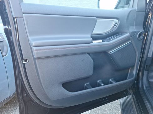 Used 2025 Ford Expedition Max Active image 9