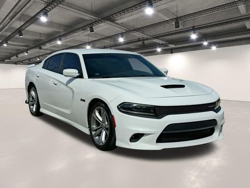 Used 2022 Dodge Charger R/T w/ Driver Convenience Group image 2