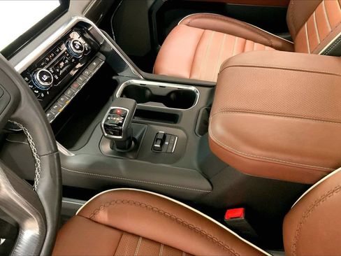 Used 2024 GMC Sierra 1500 Denali Ultimate AWD/4WD image 17