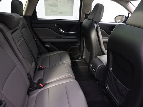 New 2026 Lincoln Corsair Premiere image 18