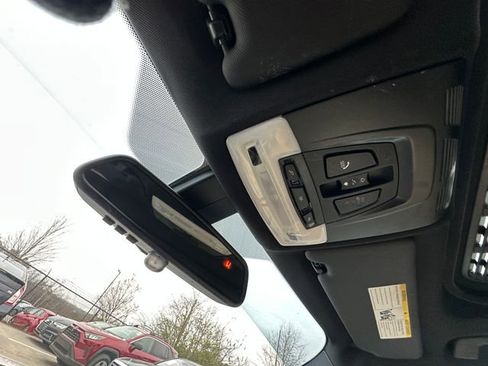 Used 2017 BMW 330i Sedan image 30