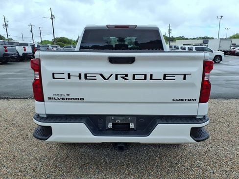 Used 2025 Chevrolet Silverado 1500 Custom w/ Turbomax Blackout Package AWD/4WD image 6