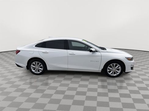 Used 2019 Chevrolet Malibu LT FWD image 4