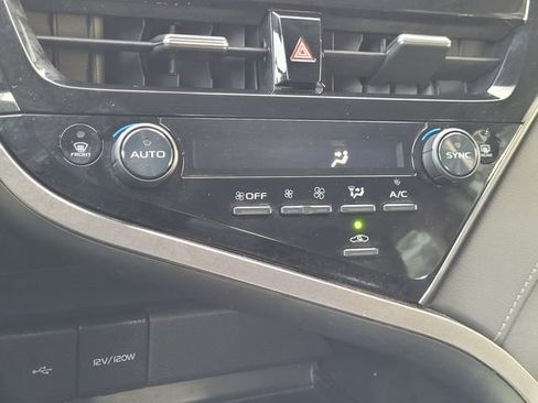 Used 2024 Toyota Camry LE image 11