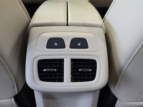 Used 2023 Buick Envision Avenir AWD/4WD image 20