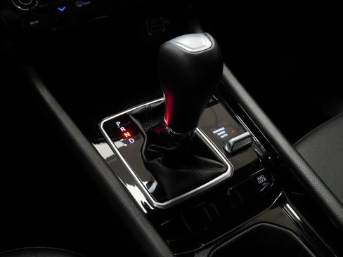 Used 2025 Jeep Compass Latitude w/ Altitude Special Edition image 32