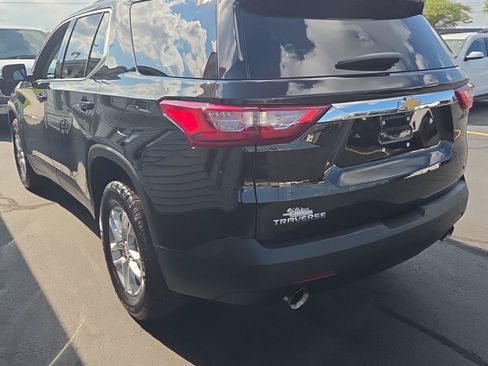 Used 2020 Chevrolet Traverse LT FWD image 5