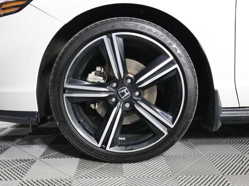 Used 2024 Honda Accord Sport image 9