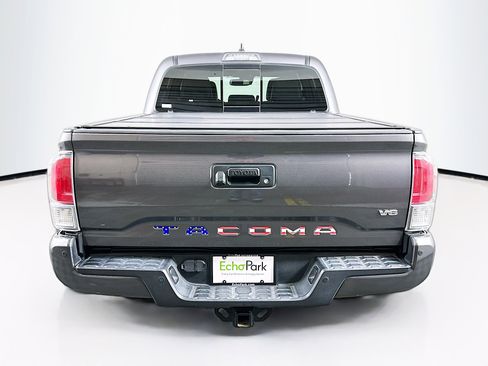 Used 2021 Toyota Tacoma TRD Sport w/ TRD Premium Sport Package image 7