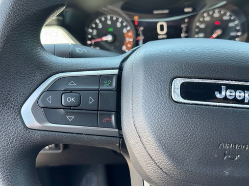 Certified 2025 Jeep Compass Sport AWD/4WD image 18