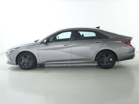 Used 2023 Hyundai Elantra SEL w/ Cargo Package FWD image 38