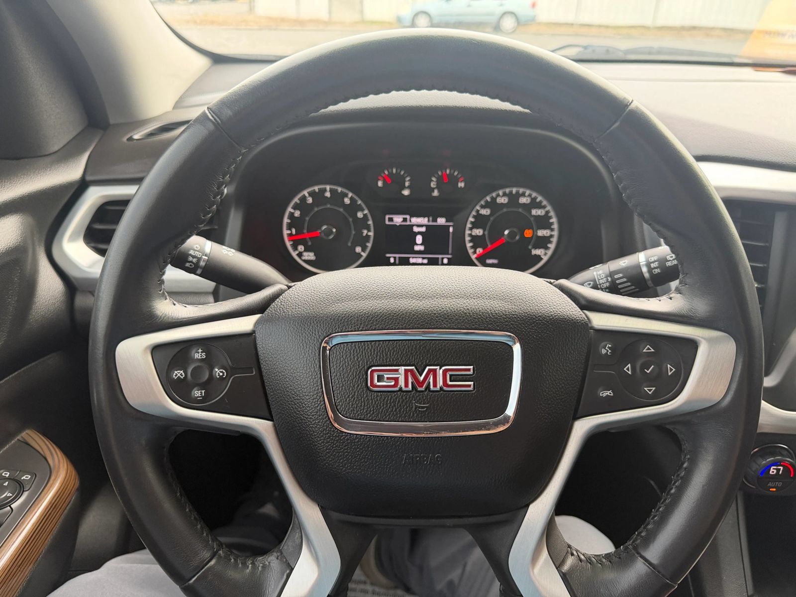 Used 2018 GMC Acadia SLE AWD/4WD image 40