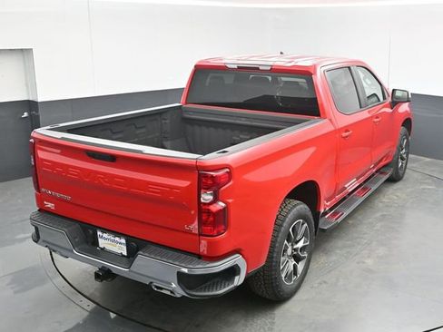 Used 2024 Chevrolet Silverado 1500 LT w/ Z71 Off-Road Package AWD/4WD image 37