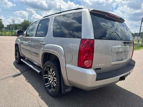 Used 2007 GMC Yukon SLE AWD/4WD image 7
