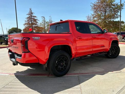 Used 2024 Toyota Tacoma TRD Sport w/ TRD Sport Premium Package RWD image 6