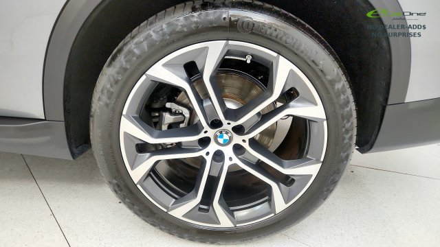 Used 2025 BMW X5 sDrive40i w/ Parking Assistance Package RWD image 79