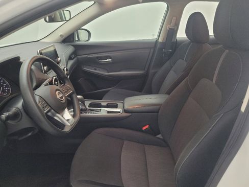 Used 2025 Nissan Sentra SV FWD image 17