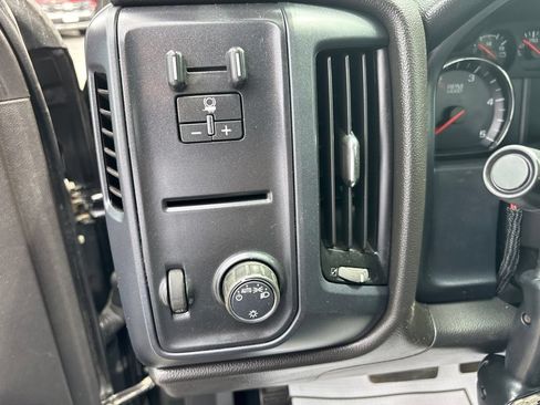 Used 2018 Chevrolet Silverado 3500 W/T w/ WT Convenience Package AWD/4WD image 21