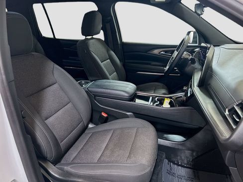 Used 2024 Chevrolet Traverse LT w/ LPO, Floor Liner Package FWD image 26