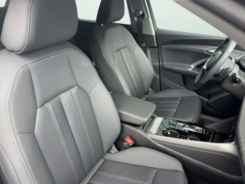 Certified 2025 Audi Q5 Premium w/ Convenience Package AWD/4WD image 13