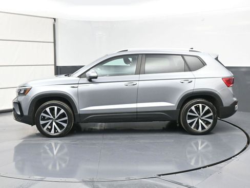 Used 2022 Volkswagen Taos SE AWD/4WD image 19