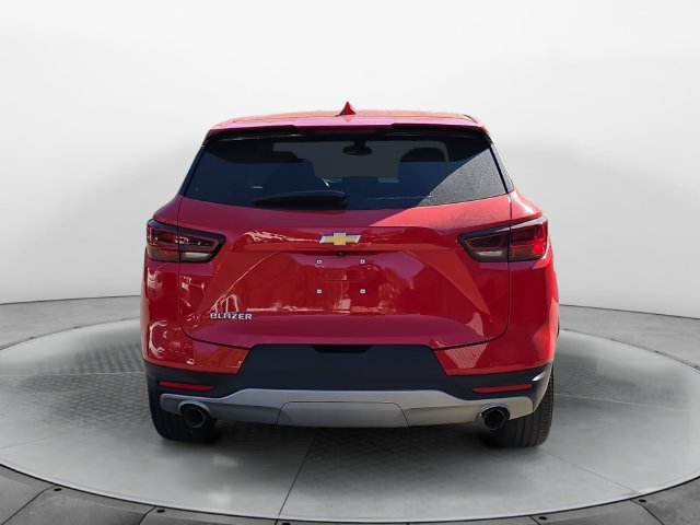 Used 2023 Chevrolet Blazer LT FWD image 4