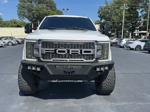 Used 2017 Ford F250 XL w/ Power Equipment Group AWD/4WD image 2
