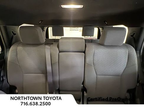 Used 2025 Toyota 4Runner SR5 AWD/4WD image 25