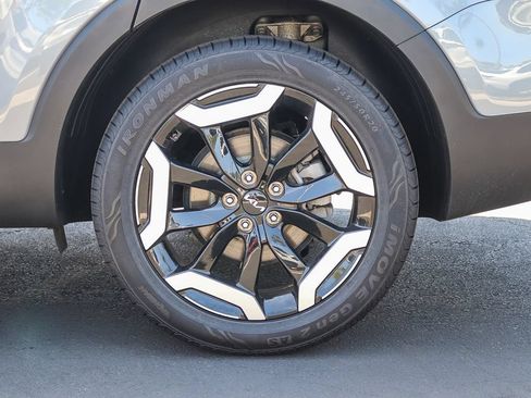 Used 2023 Kia Telluride EX w/ EX Captain's Chair Package FWD image 13