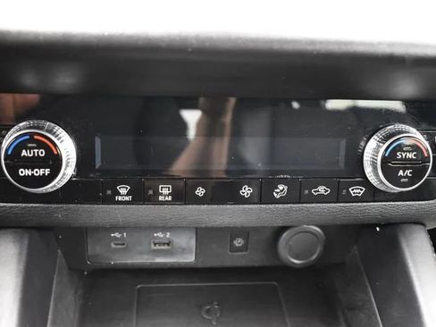 Used 2024 Mitsubishi Outlander Ralliart AWD/4WD image 32