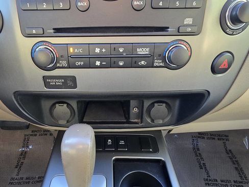 Used 2012 Nissan Armada SV image 29